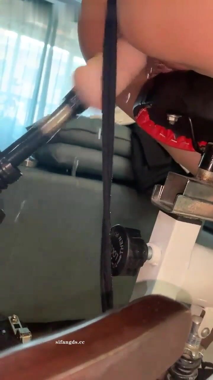 字母圈调教大神完整第①弹，露脸母狗虐阴虐菊啪啪，花样多手法奇特