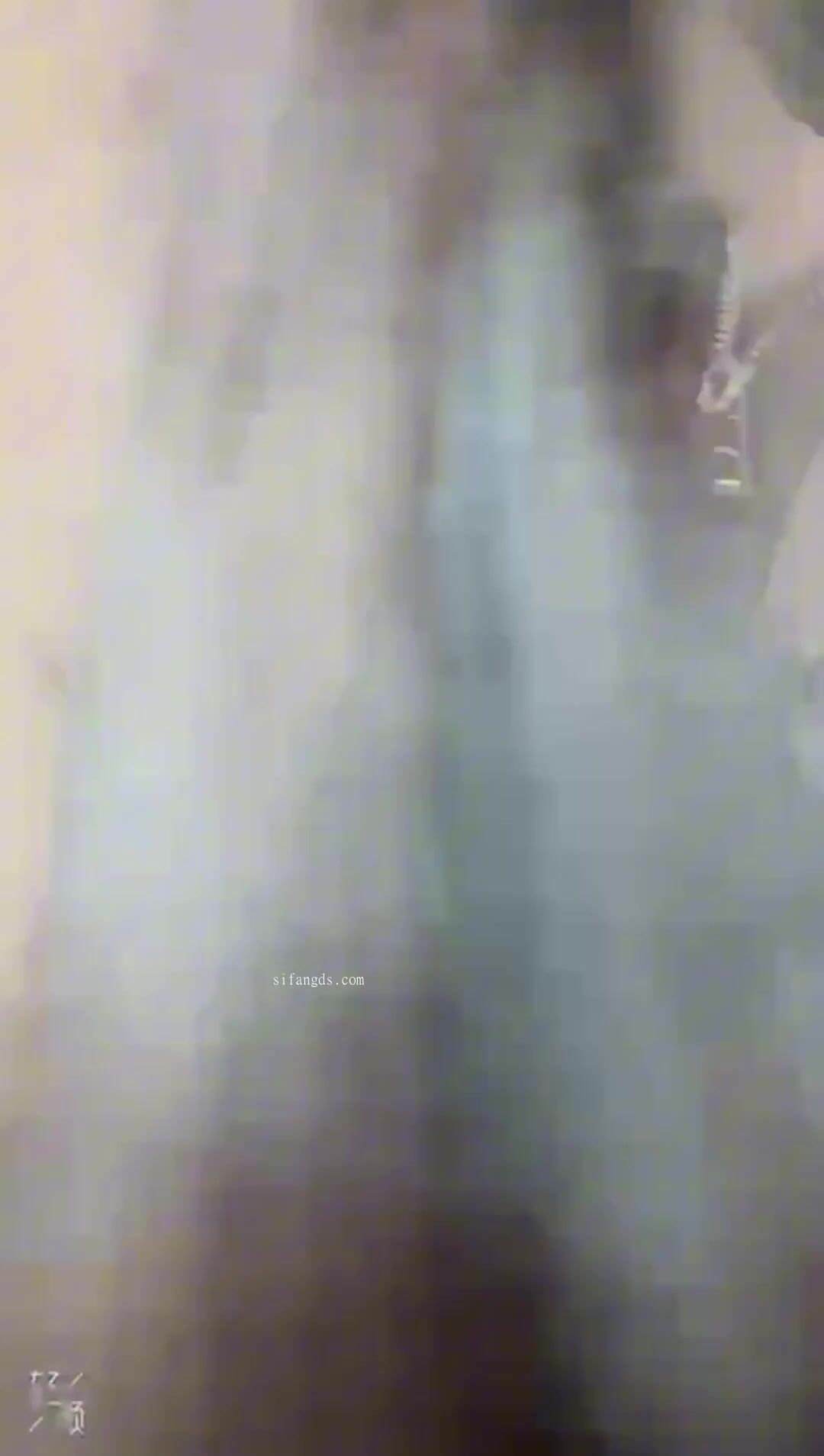 2025年最新流出，【抖音福利】,18万粉丝小网红，【亦妍姐姐】极品S身型，钢管舞御姐，前凸后翘女人味足