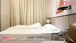 【4K增强字幕版】大熊探花-3000约的贴心大长腿，把月经搞出来了妹子说她很自责，黑长直大长发 初恋型小姐姐