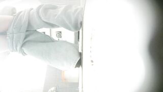 厕拍大神❤️写字楼女厕前后景双视角高清偷拍女同事尿尿黄色长靴高颜值