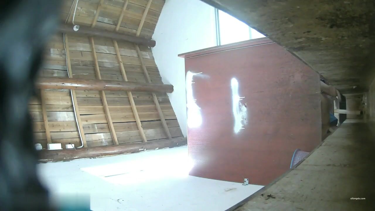 全景廁拍❤️系列蘇州工業園電子廠女工宿舍女廁——升級全景 溝底雙視角偷拍2