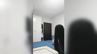 原档泄密】调教南京女大学妹，看起来挺文静床上骚出水，一插进来秒变小母狗 爽叫不停