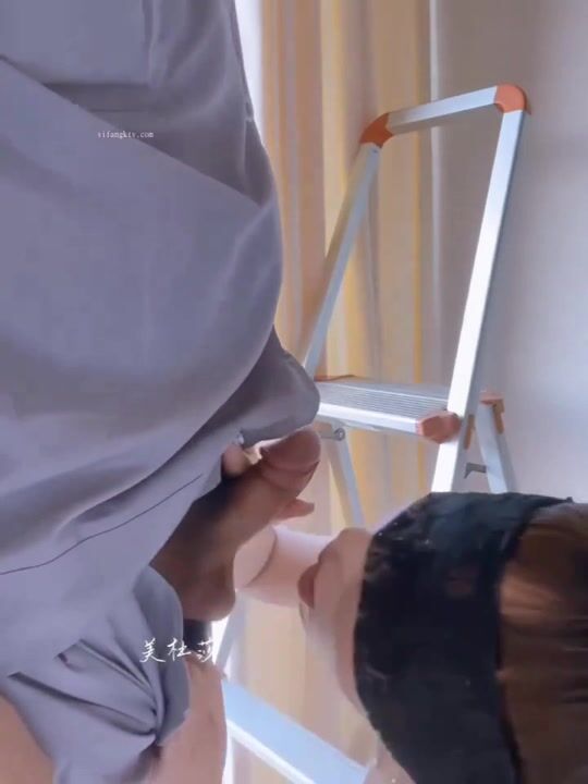 九头身性感御姐『luck淫妻美杜莎』新档 泡吧随机抓俩个单男洗手间啪啪 前后夹击 肏肿小穴颜射小嘴