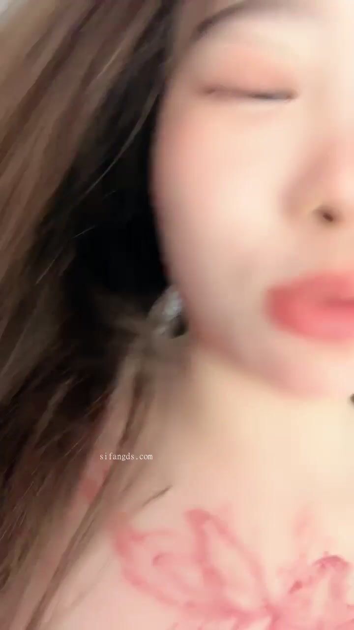 肤白貌美精致脸 脚链皮鞭爱调教 扣逼特写被内射1