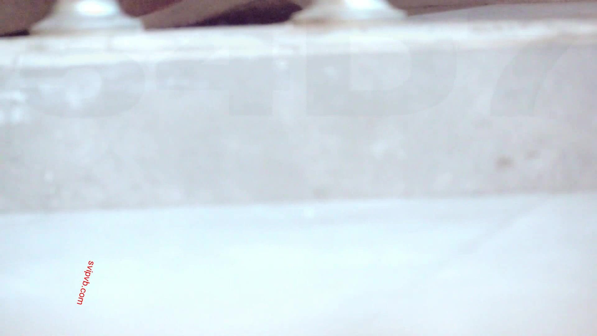 《烂大街》大神潜入商城女厕全景偷拍19位美女嘘嘘3