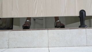 校外补习班女厕全景偷拍❤️多位学妹和美女老师各种粉嫩的小鲍鱼3