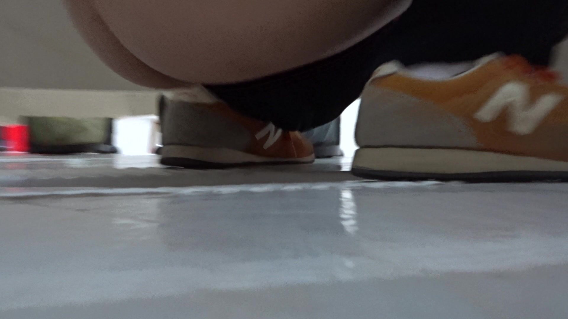 校外补习班女厕全景偷拍 多位学妹和美女老师各种粉嫩的小鲍鱼.1