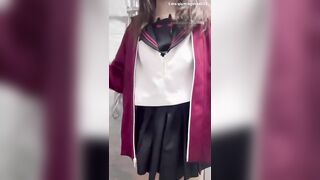 最新流出，抖音12万粉，绝顶反差cos天生萝莉体【神再佑我璐酱】露脸福利，露三点自慰各种淫态展示