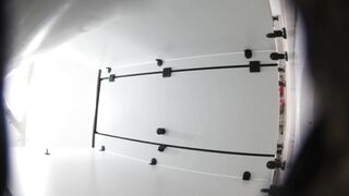 女厕全景偷拍多位漂亮的美女同学 各种各样的美鲍鱼