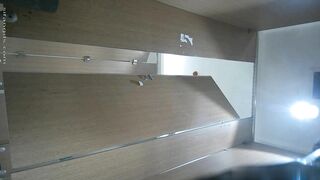 -KTV女厕全景偷拍几位大美女 各种极品肥鲍鱼