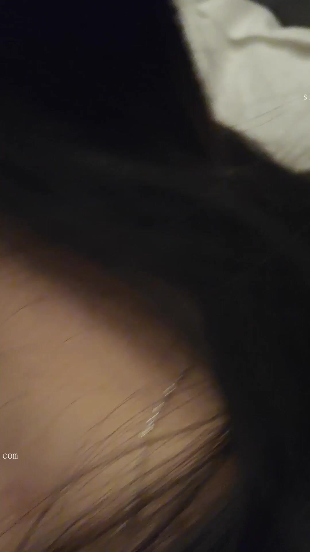 2025年4月最新，【B级别泄密】近期第一个女主：和男友过生日笑的真甜，但是分手后被男友出卖，爱爱视频流出