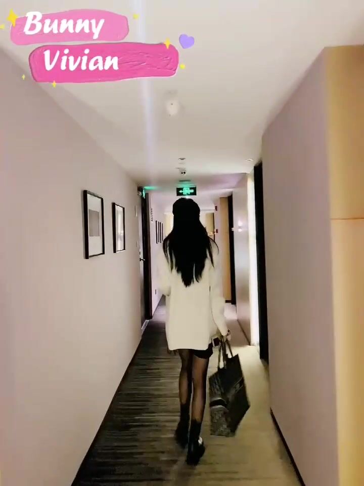 隔丝爆艹小姐姐】口交 爆操 颜射 高清960P原版无水印.