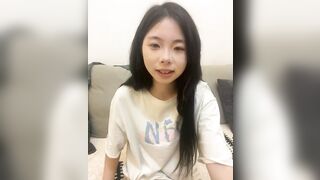 2025年新流，不靠颜值，靠骚吃饭，绝顶露脸骚母狗【LYJyao52】羞耻露出，各种性爱自拍①4