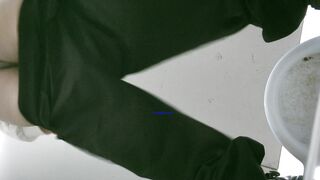 大学城女厕全景偷拍众多的小姐姐❤️各种极品鲍鱼完美展示