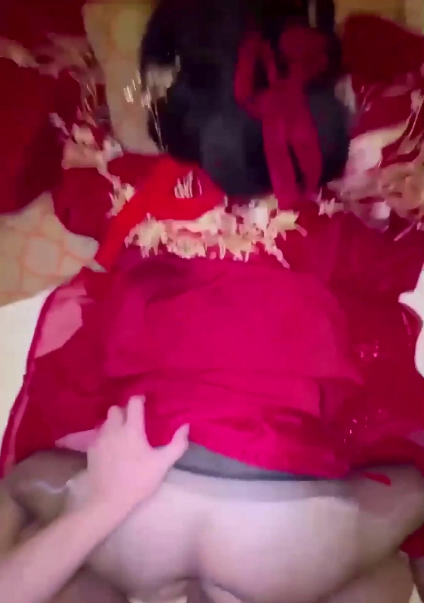 大神酒店约炮白白嫩嫩的大奶少妇换上唐装+黑丝 有点操杨贵妃的感觉