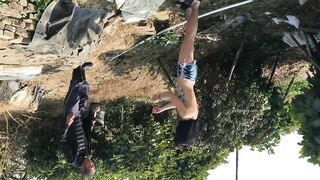 2025新品，天花板露出狂人御姐【cikaimoon】付费⑦，更大胆直接，帮老农干活小卖店勾引老头7