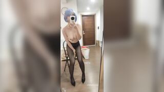 2025年6月，【绿帽泄密】，爱玩cos的女主，性爱照，生活照，cos照齐全，最难人可贵的是还有多张婚纱照，很是反差