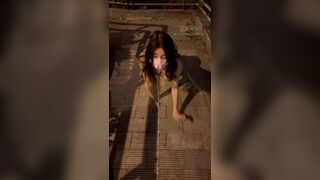 最新流出，04年杭州打工母狗【小雨绵绵】付费福利②，酷爱露出，天台楼道停车场大马路，全裸狗爬，自慰喷水