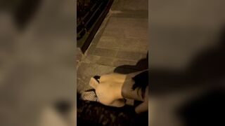 最新流出，04年杭州打工母狗【小雨绵绵】付费福利②，酷爱露出，天台楼道停车场大马路，全裸狗爬，自慰喷水