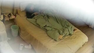 六月最新流出 大学城附近酒店摄像头偷拍 大学生情侣高颜值小仙女被男友暴力抠逼高潮喷水5