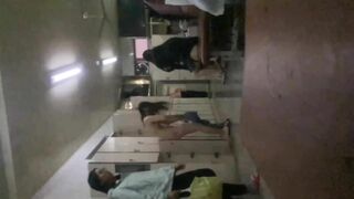 贵在真实，校内公共浴室内部春色，超多学妹全裸洗澡出浴曝光11