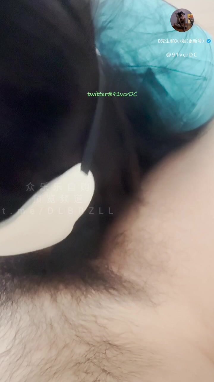 推特老牌泡良网黄「91VCR」「D先生和C小姐」《窒息之爱》续，蓝色衬衫美少妇，没操够，再来一次，腿被束缚住桩到内射