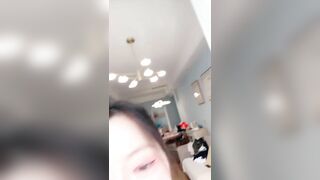 最新流出，丰腴巨乳肥臀露脸人妻【小妲己】下海福利，各种直观性爱高潮喷水1