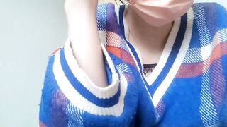 7月新品，大神【网调加约炮】线上忽悠玩弄学生妹，贫乳白嫩大学生居家各种自慰全裸展示2