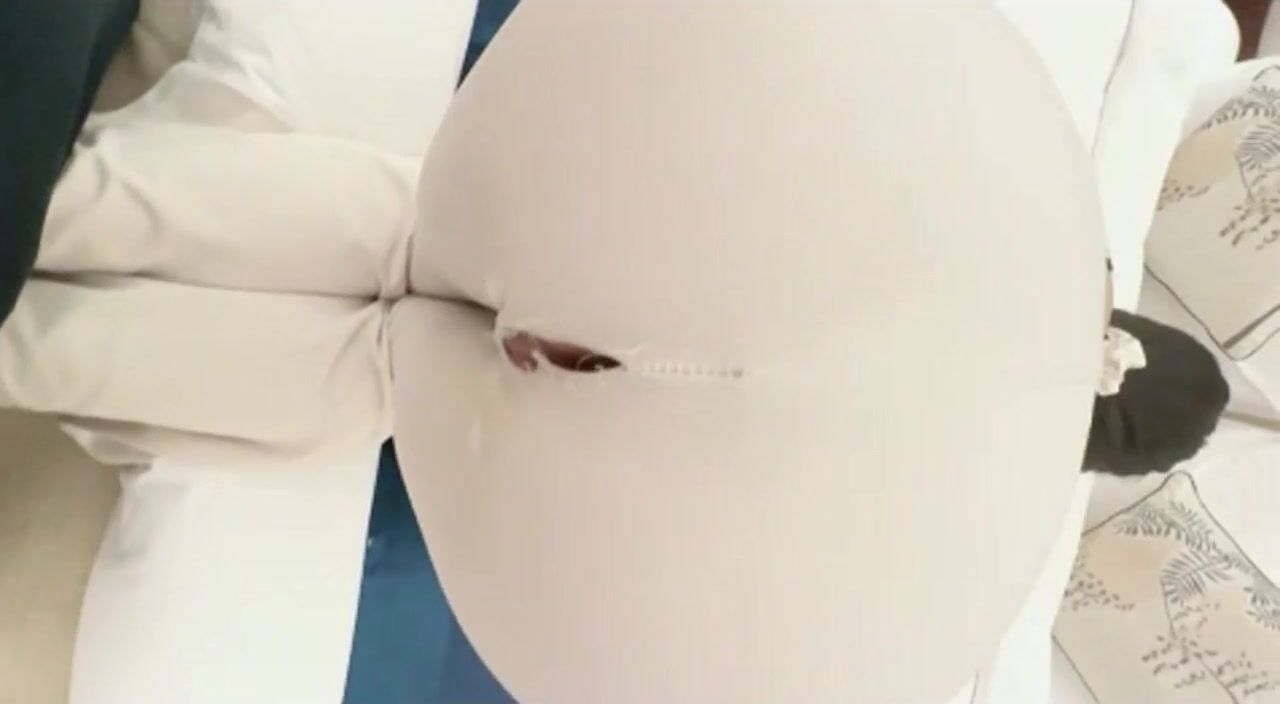 会喷水亲姐姐新作 暴力剪烂气质姐姐新买的美臀喇叭裤狂操一线天极品美鲍绝世好逼第一次见到姐姐全自动观音坐莲