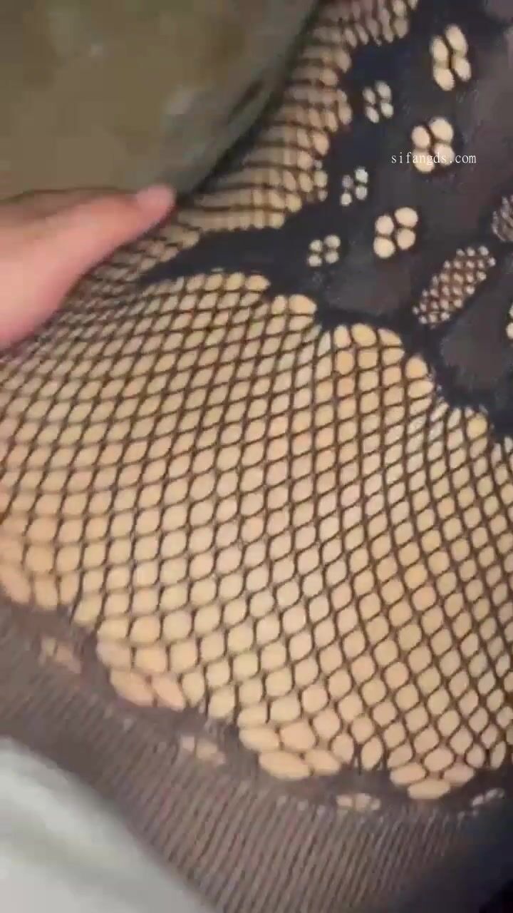 美女模特和富二代男友之间的私密被渣男分手后曝光