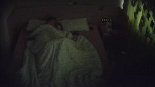 七月最新酒店偷拍 骚妹为男友23岁庆生布置浪漫现场也把自己包装好送他穿上情趣丝袜做爱15