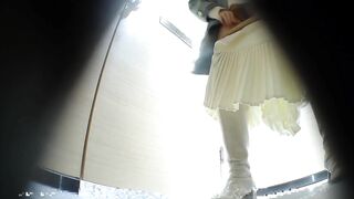 大神潜入商场女厕全景偷拍 几位高颜值小姐姐人美B嫩