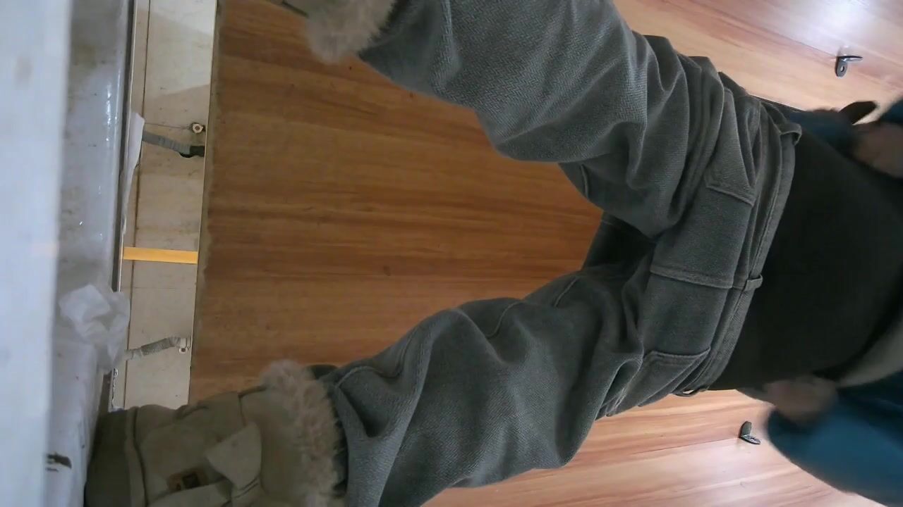 -商场女厕高清摄像头全景后拍众多的美女嘘嘘 各种神秘花园完美展示