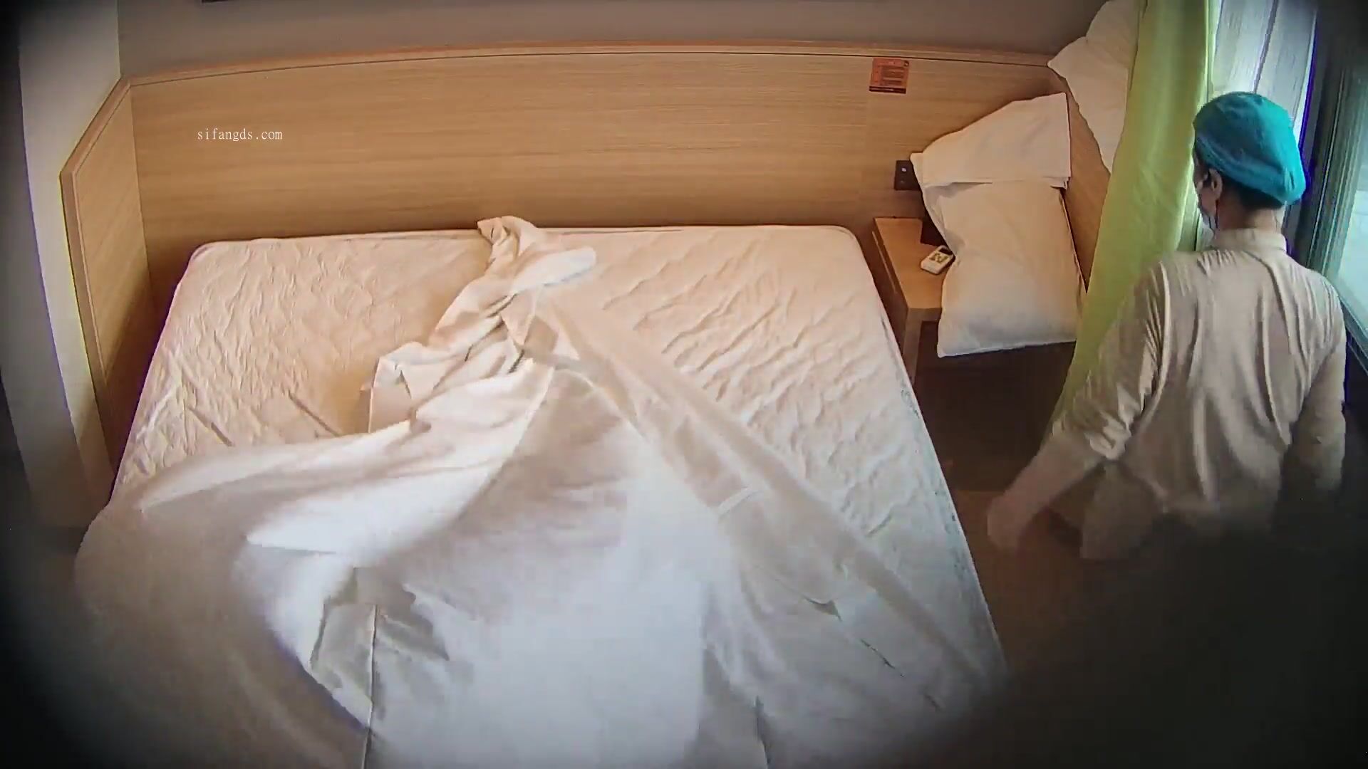 酒店精品✅校園情侶饑渴開鍾點房瘋狂做愛13