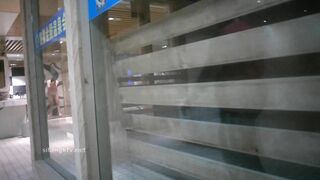 洗浴中心内部员工偷拍 几位白白嫩嫩的美少妇洗澡换衣服