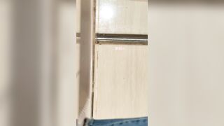 大神潜入购物中心女厕 近距离偷拍14位美女的各种鲍鱼1