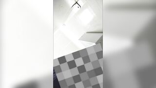 补习班女厕近距离抄底贴B拍几位美女老师的神秘花园