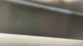 厕拍大神电影院守候了几天 终于等到了机会尾随美女售票员进女厕偷拍到了她的逼