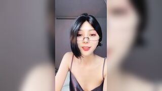 7月新品，极品舔屏阿黑颜女神【蘸点蜜桃酱】门槛福利，太懂男人了，口活技术一流，高潮脸道具深喉3