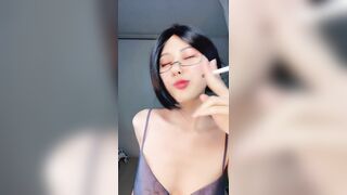 7月新品，极品舔屏阿黑颜女神【蘸点蜜桃酱】门槛福利，太懂男人了，口活技术一流，高潮脸道具深喉3