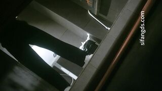 大神潜入餐厅女厕固定摄像头偷拍 几位美女食客的极品鲍鱼