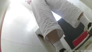 商場女廁高清攝像頭全景後拍衆多的美女噓噓❤️各種神秘花園完美展示111