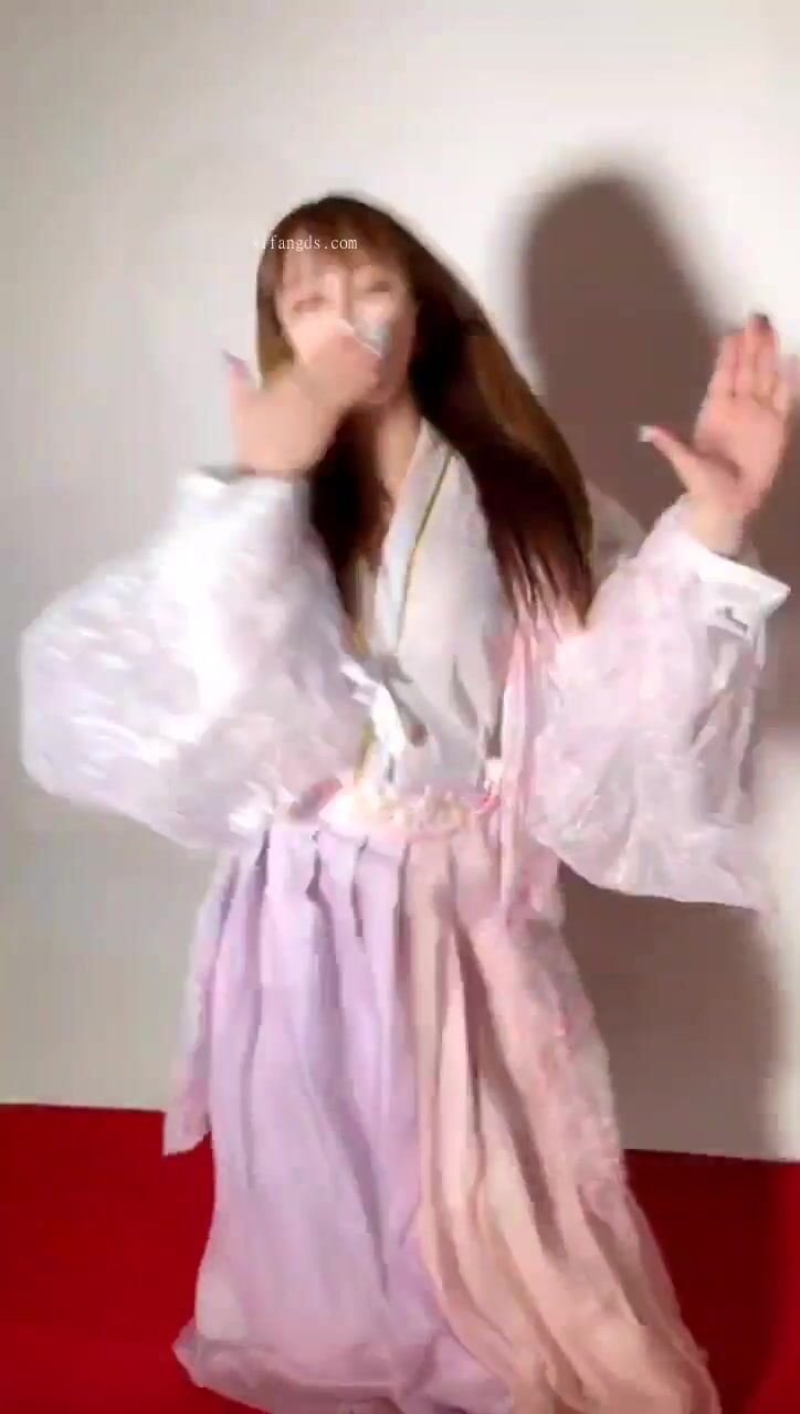 島國俏皮口罩妹 脫衣裸舞福利 日服妹子風格大開大合爽飛