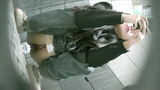 餐厅女厕前后双景偷拍 多位美少妇各种极品嫩鲍鱼1