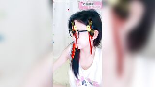 ✨电报付费内容⭐️舞蹈系校花学妹【小涵宝宝】护士制服 丝袜诱惑 抖音风骚舞，道具自慰11