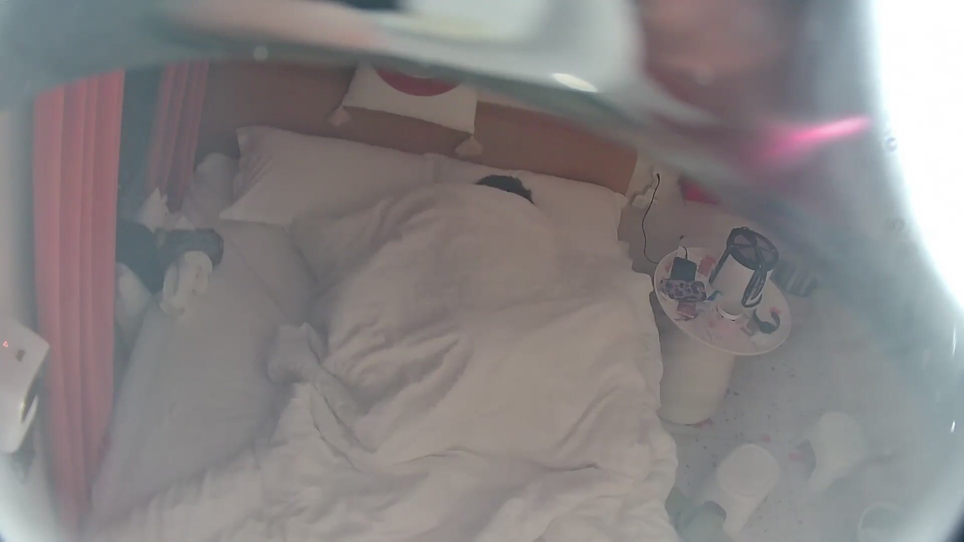 八月最新精品酒店偷拍 布置浪漫现场庆祝一周年庆祝结束 温柔良家型小姐姐被男友狠操两次20