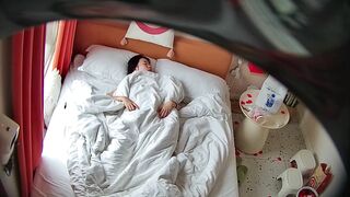 八月最新精品酒店偷拍 布置浪漫现场庆祝一周年庆祝结束 温柔良家型小姐姐被男友狠操两次21