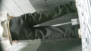 CC大神酒店女厕全景偷拍11位美女❤️各种美鲍鱼完美展示21