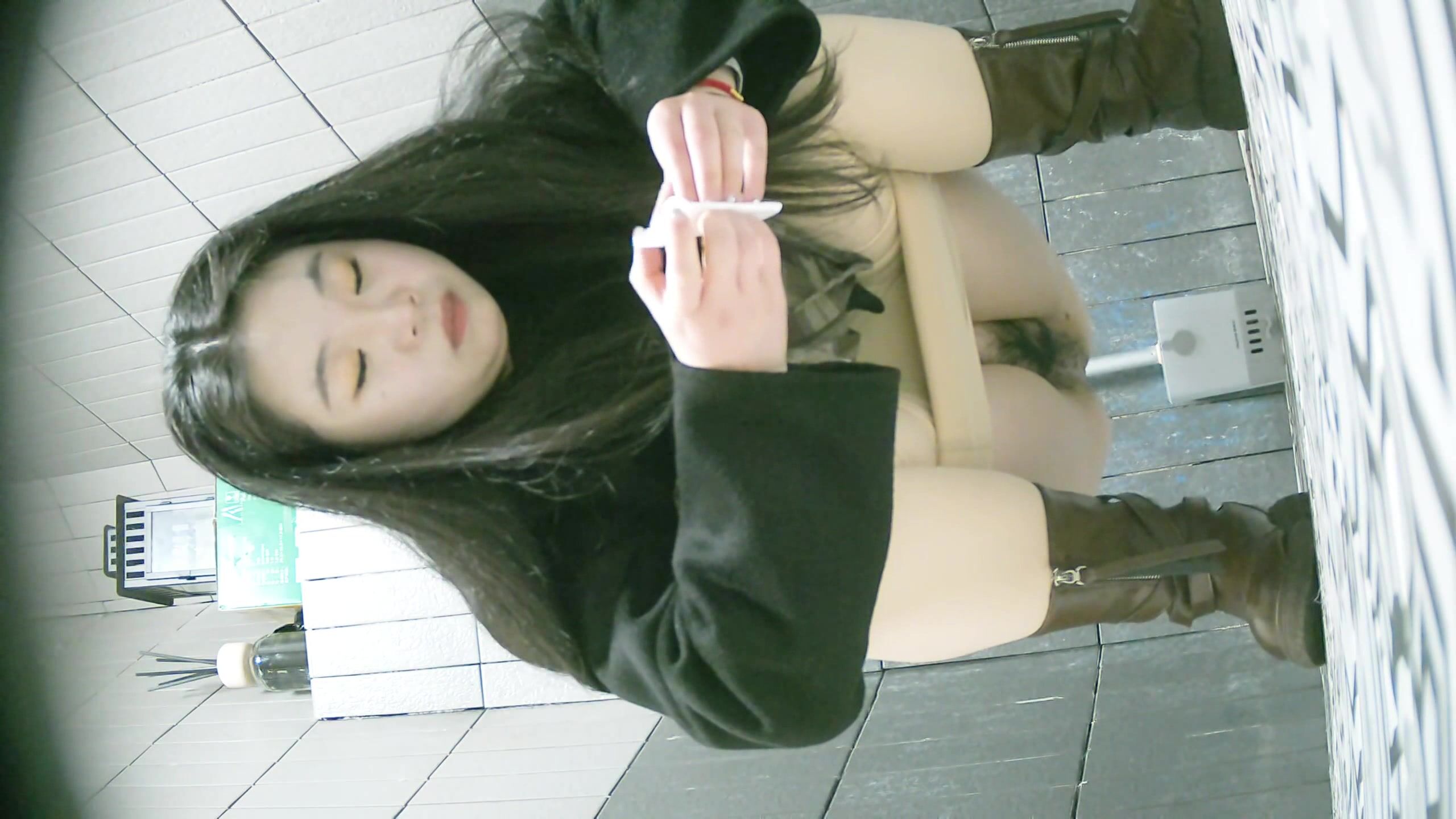 CC大神酒店女厕全景偷拍11位美女❤️各种美鲍鱼完美展示20