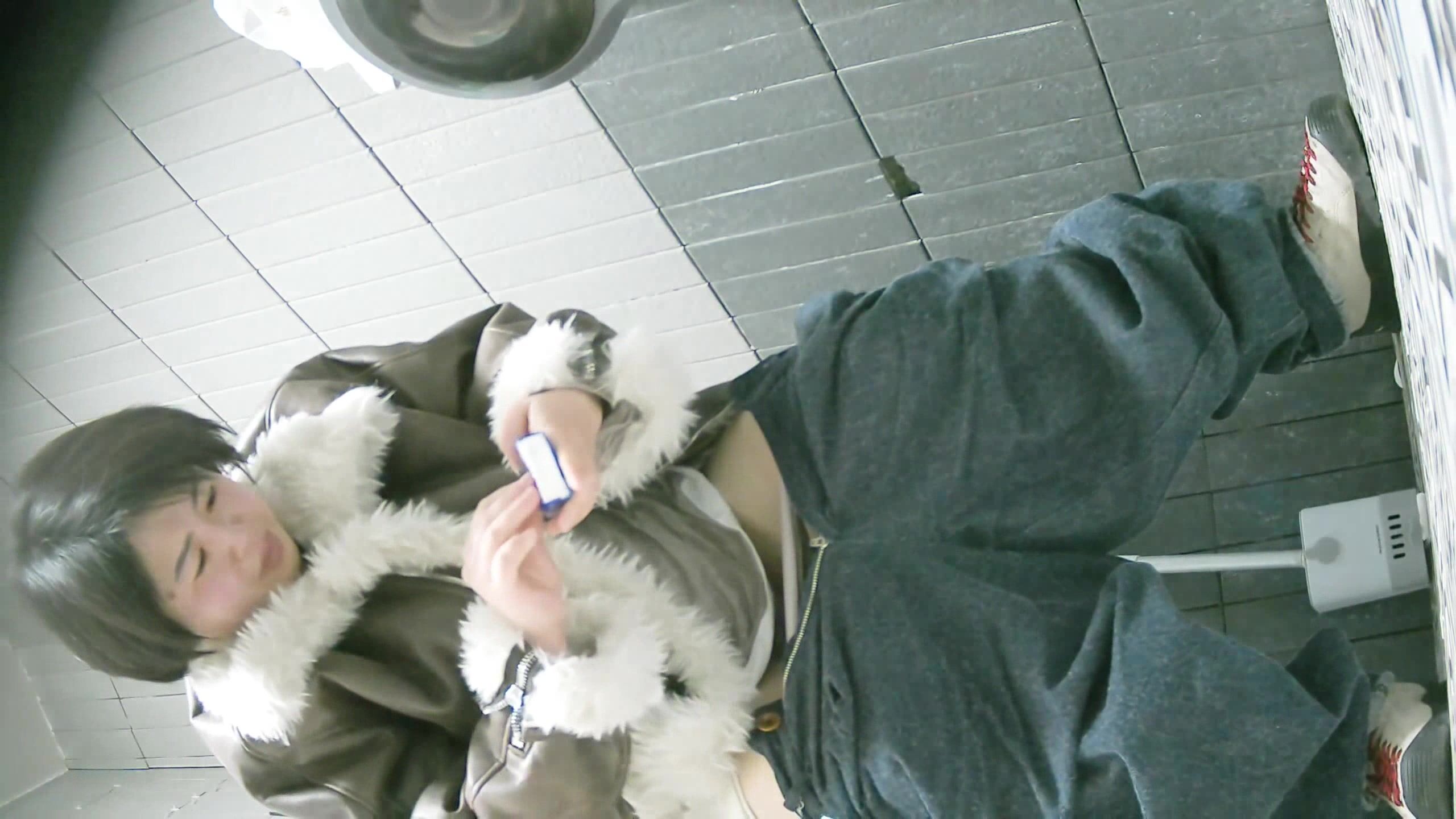 CC大神酒店女厕全景偷拍11位美女❤️各种美鲍鱼完美展示27